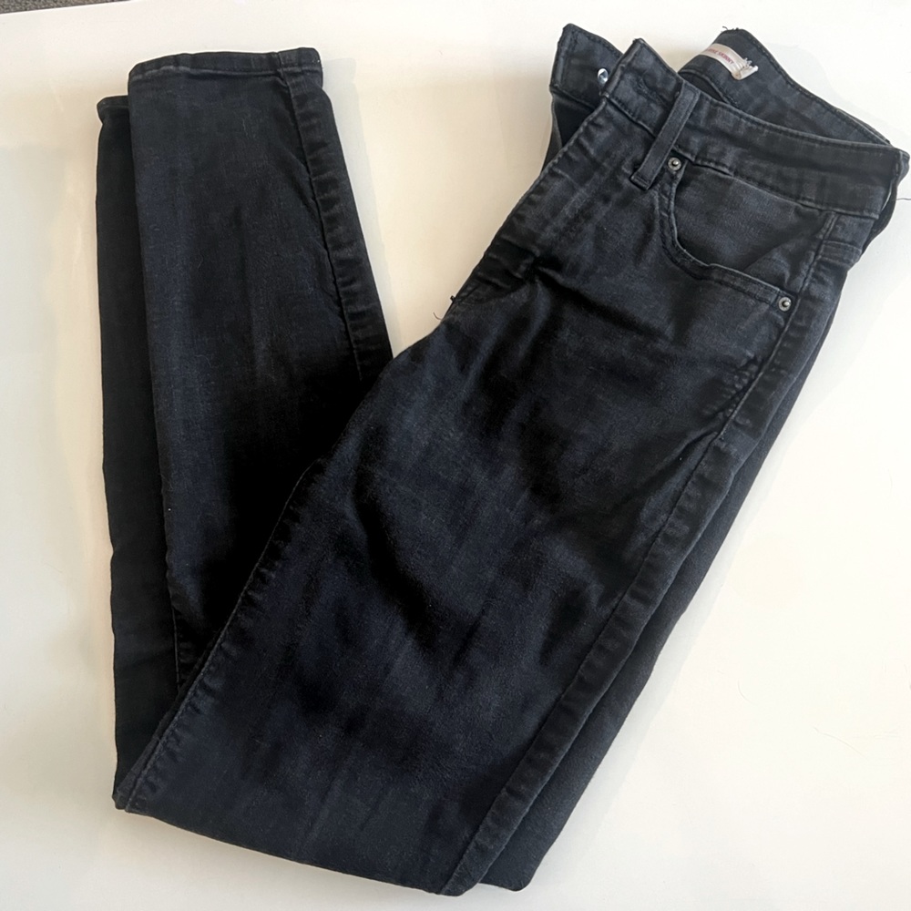 Levi’s 721 High Rise Skinny Jeans